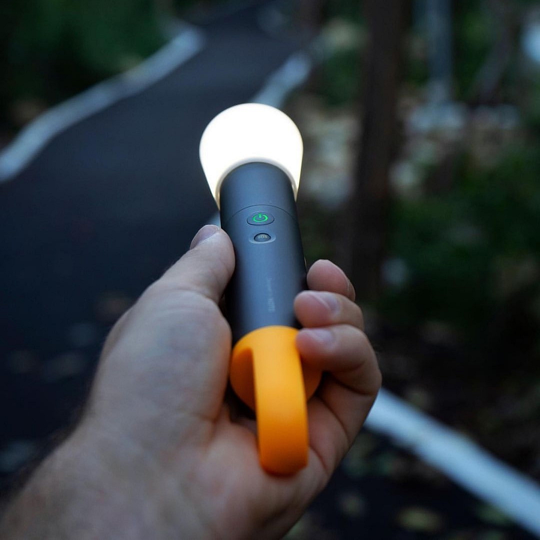 Kapesní svítilna HOTO Tools