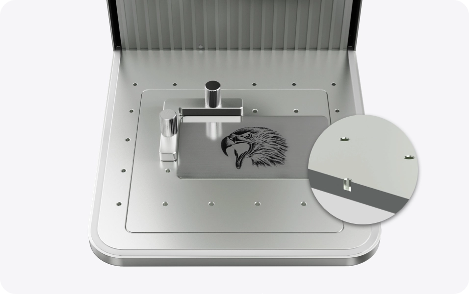 xTool F1 - Nejrychlejši přenosný Infračervený 1064nm + Modrý 455nm gravírovací laser