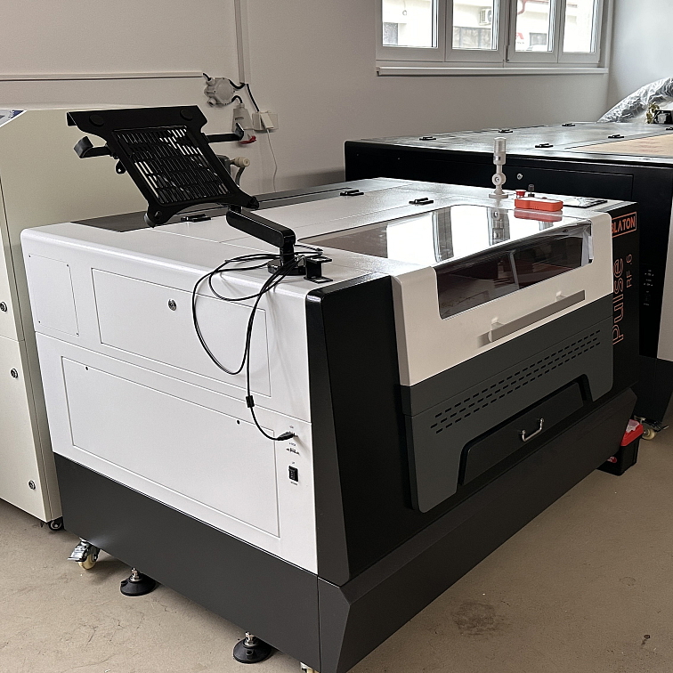 BLATON Pulse CO2 60W RF Metal Tube 1000x600 - Servo Panasonic + Autofocus 2025