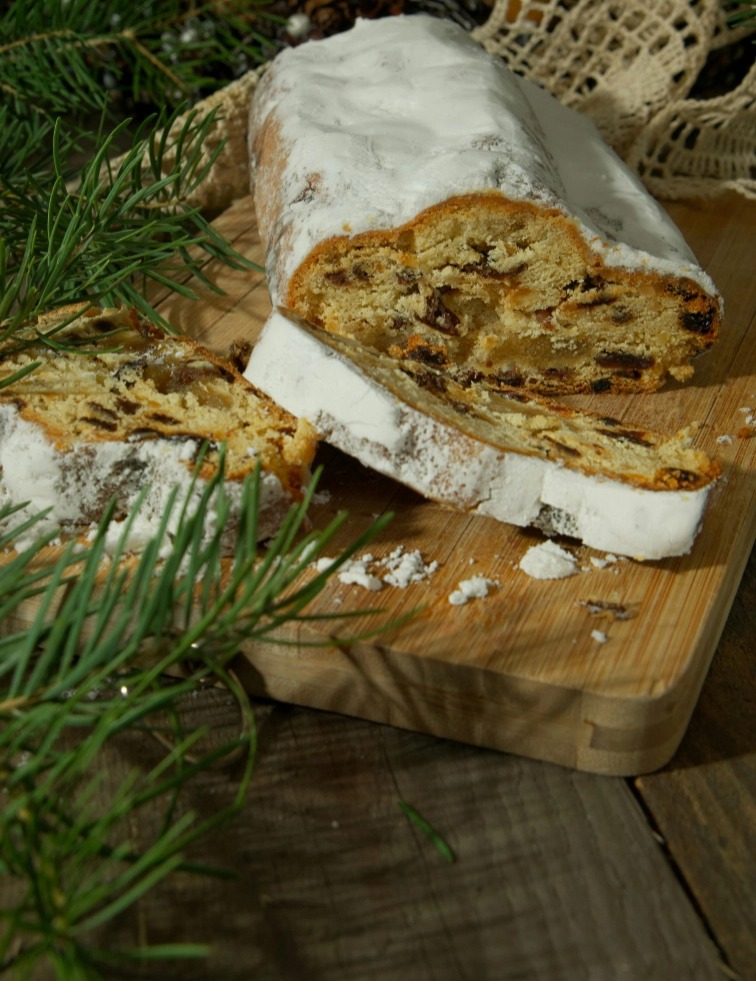 Vánoční štola, různé velikosti (od 420 Kč/1 kg)