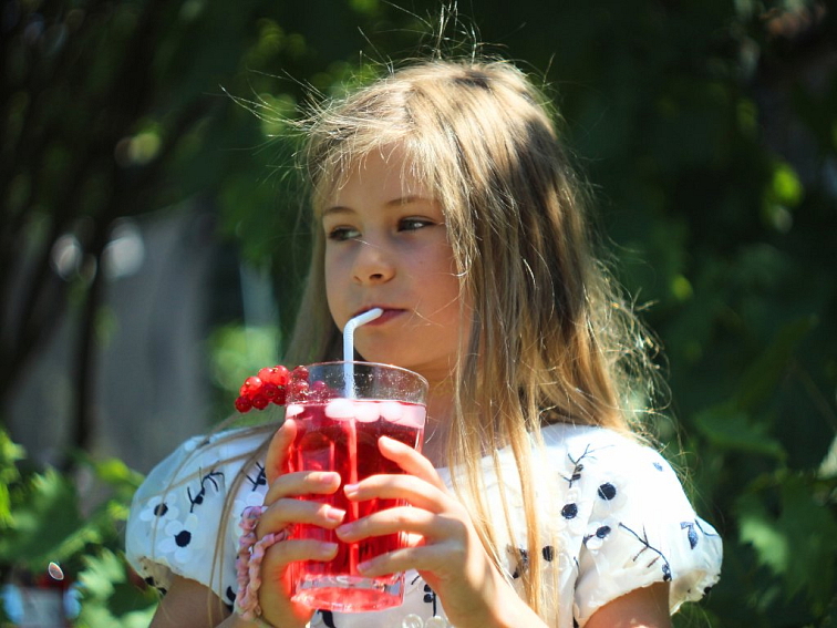 Sirup z červeného rybízu