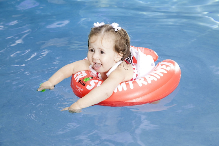 Koleso SWIMTRAINER „Classic“ červené (6-18 kg)