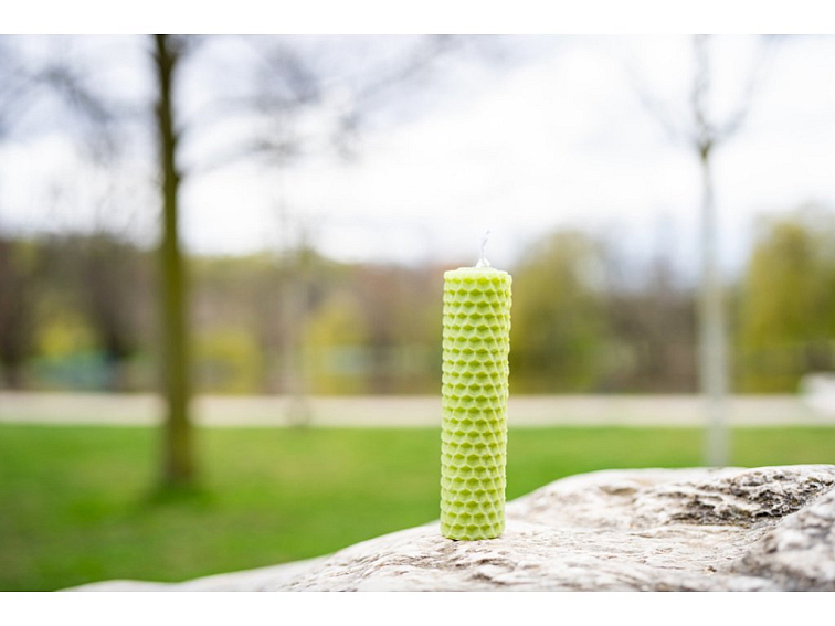 SVÍČKA ZE VČELÍHO VOSKU - velká