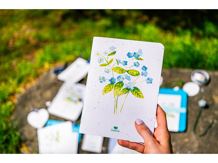 SEŠIT Z ROSTOUCÍHO PAPÍRU