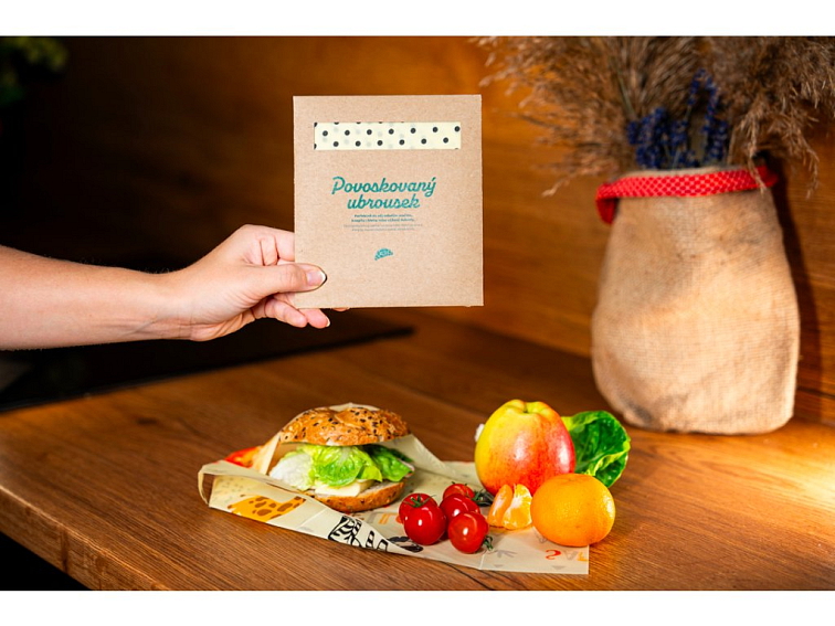 POVOSKOVANÝ UBROUSEK