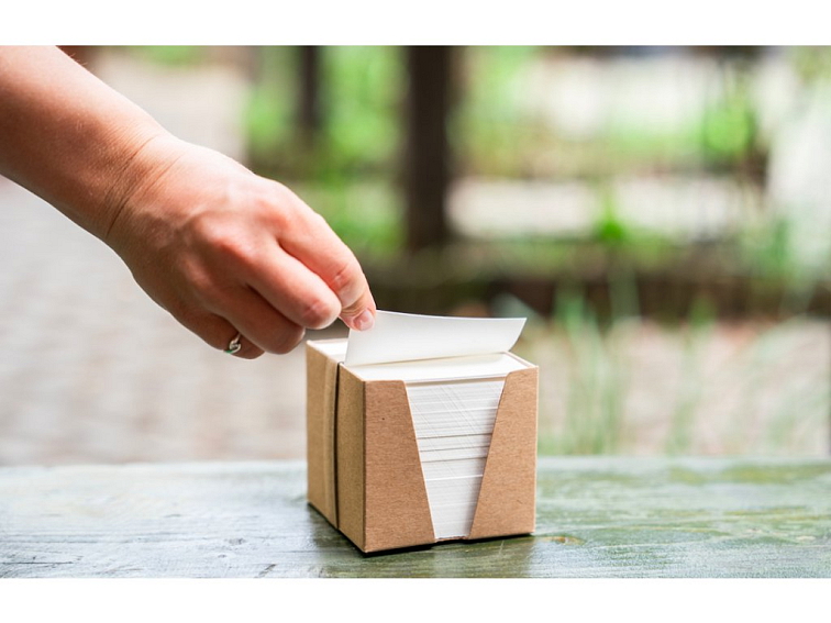 STOJÁNEK NA PAPÍRKY