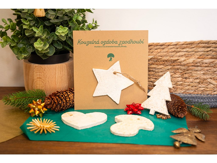 OZDOBY Z „PODHOUBÍ“