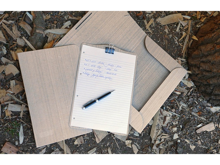 DESKY Z RECY KARTONU L