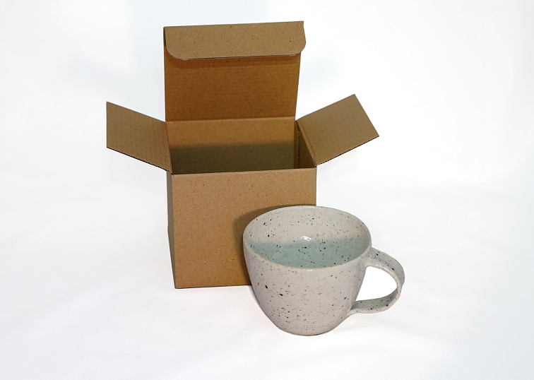 PORCELÁNOVÝ HRNEČEK