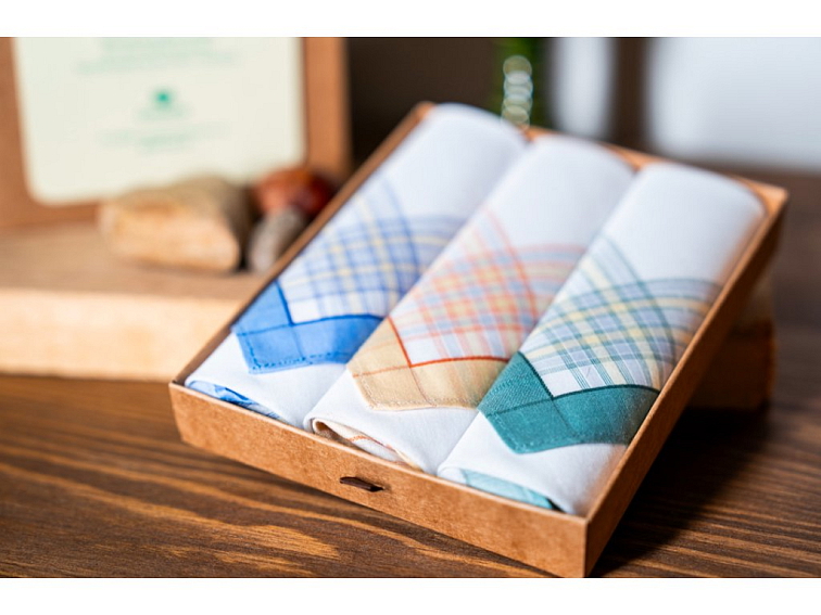 BAVLNĚNÉ KAPESNÍKY