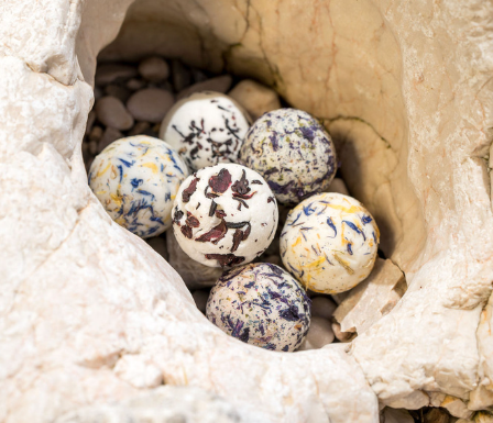 OLEJOVÁ KOULE DO KOUPELE