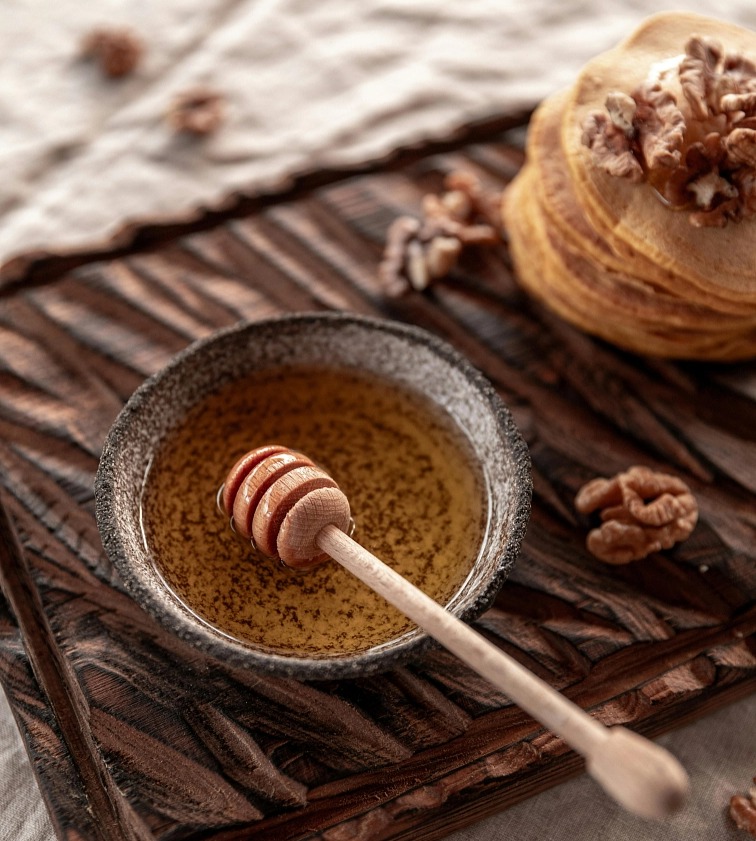 Med květový akátový 900 g