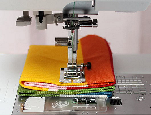JANOME SKYLINE S5 AE