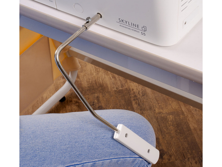 JANOME SKYLINE S5 AE