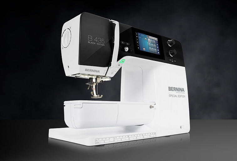 BERNINA 435 Black Edition