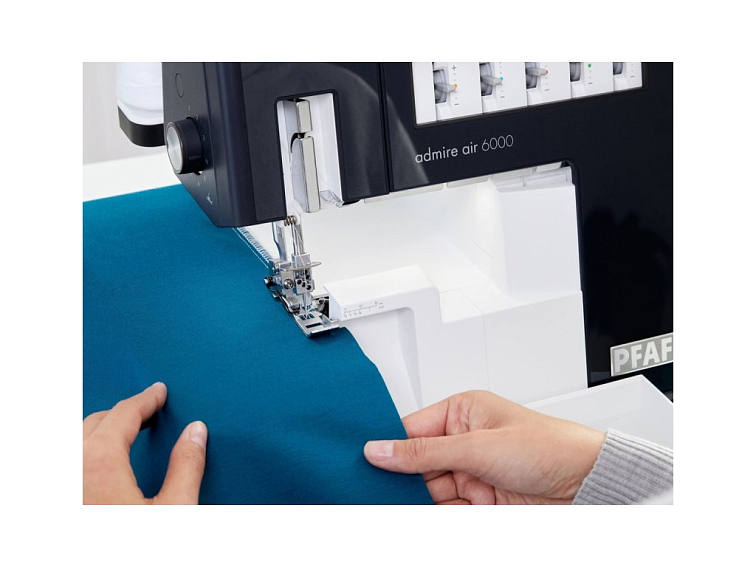 Overlock-Coverlock Pfaff Admire Air 6000