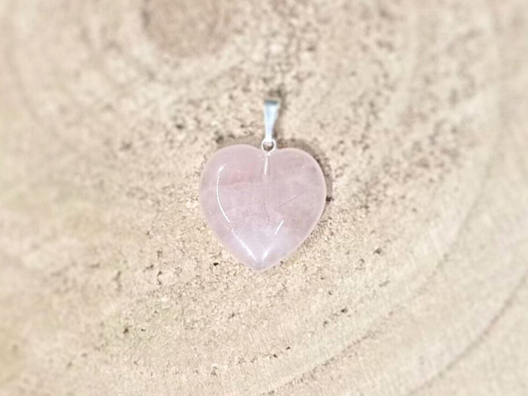 Růženín - přívěsek; 20-22mm