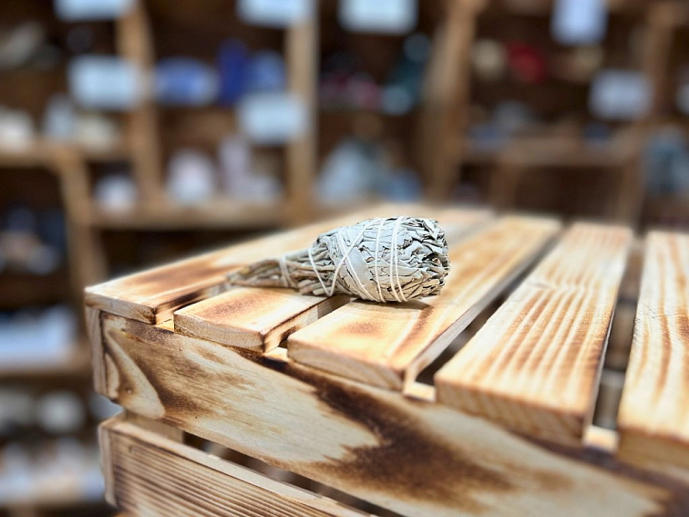 Bílá šalvěj – očistný svazek