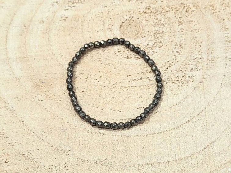 Pyrit - náramek; 4mm - fasetovaný