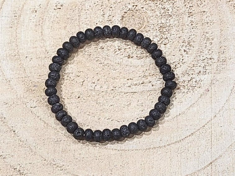 Lávový kámen – náramek; 4×6mm – rondelky