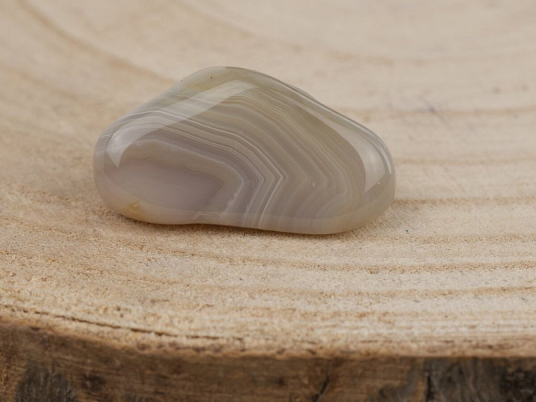 Achát - tromlovaný kámen; 25-30mm