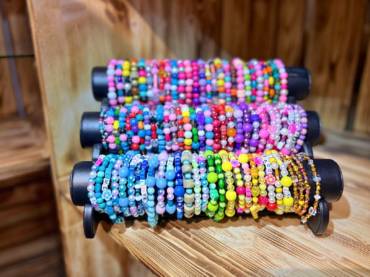 Charitativní náramek