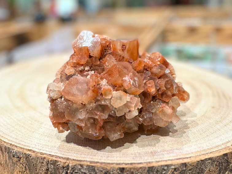 Aragonit - drúza; 105-122g