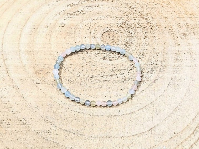 Morganit - náramek; 4mm