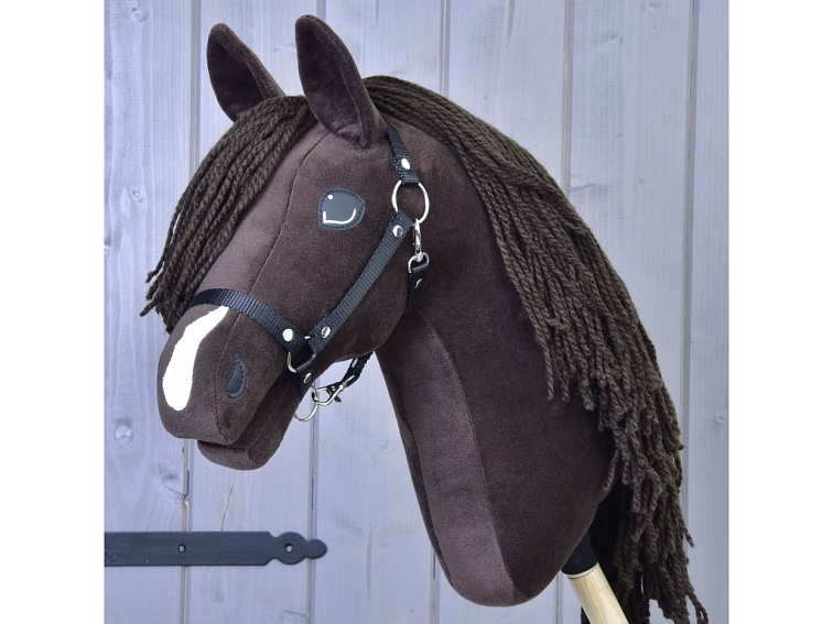 Hobby Horse Chianti mit Schwarzem Halfter
