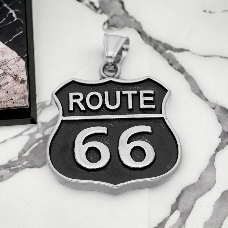 Přívěsek Route 66 z oceli: Styl, historie a nekonečné dobrodružství na vašem krku