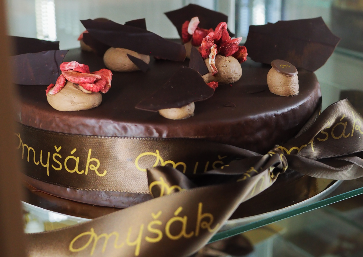 Dort Machar na objednávku