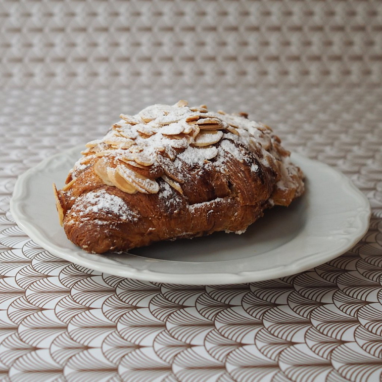Croissant mandlový