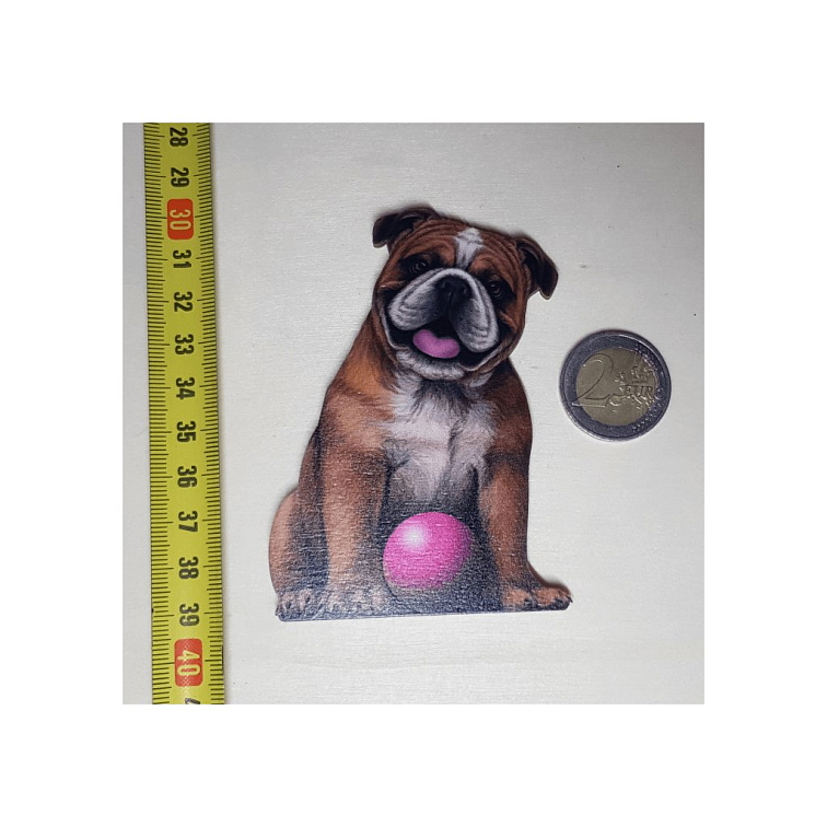 Hravý pes BullDog - Drevená magnetka - CoolArts