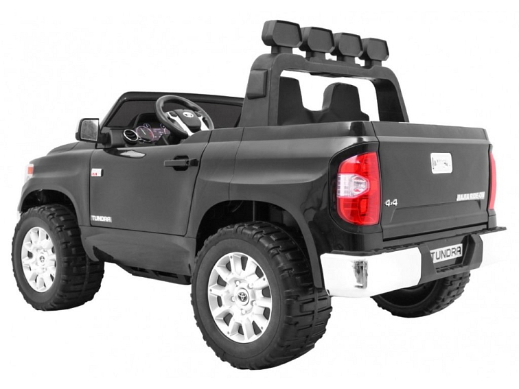 Toyota Tundra XXL | 4x2 | černá