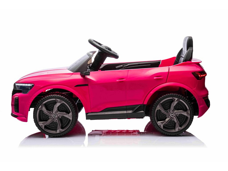 Dětské elektrické autíčko Audi SQ8 | růžová