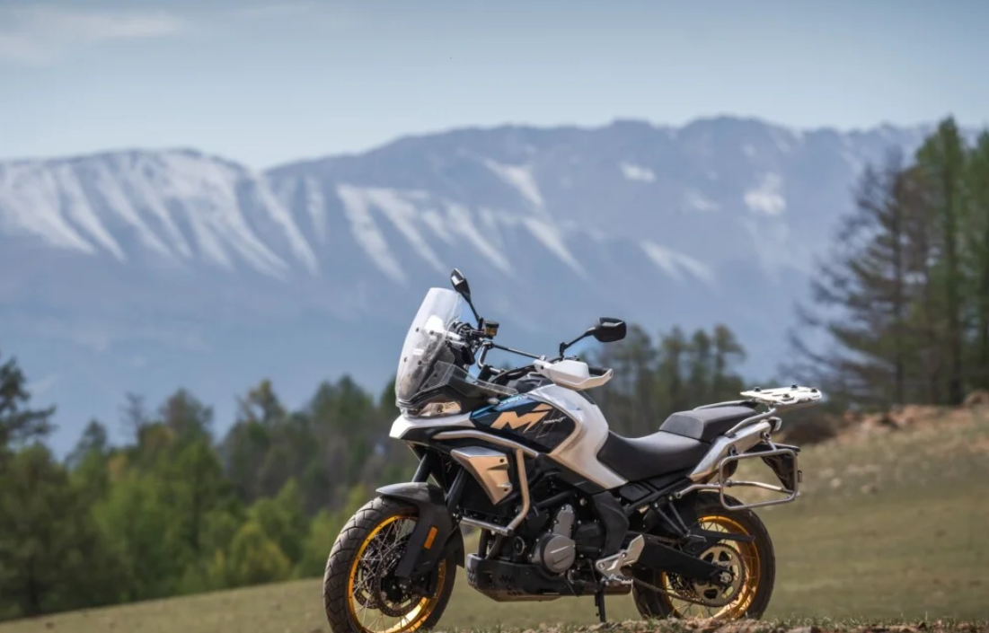 CFMOTO 700MT Adventure EURO5+
