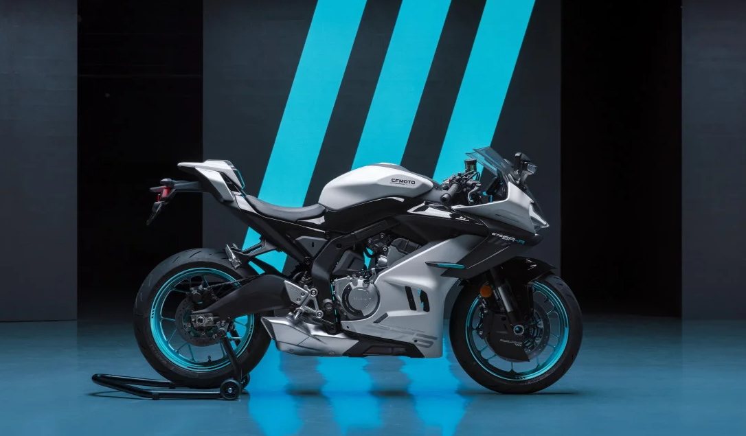 CFMOTO 675SR-R EURO5+ silniční motorka