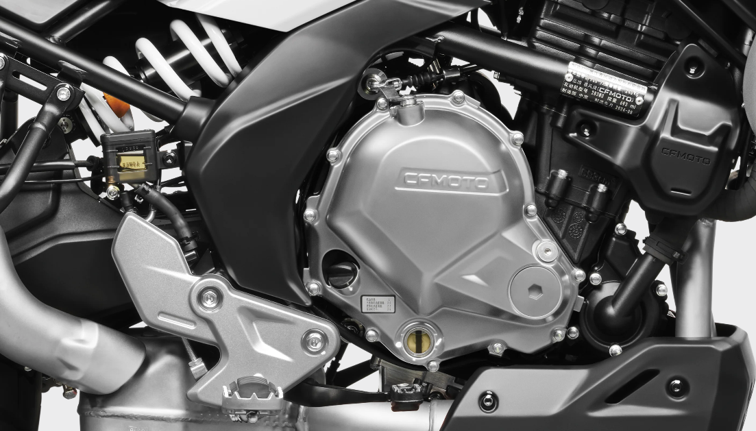 CFMOTO 700MT Adventure EURO5+