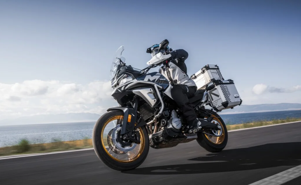 CFMOTO 700MT Adventure EURO5+