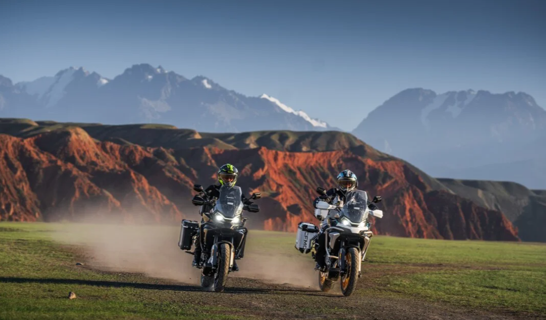 CFMOTO 700MT Adventure EURO5+
