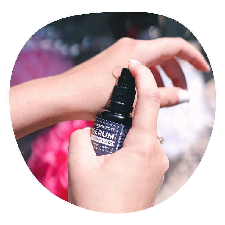 Hyaluronové sérum s vitamínom C a B3 50ml