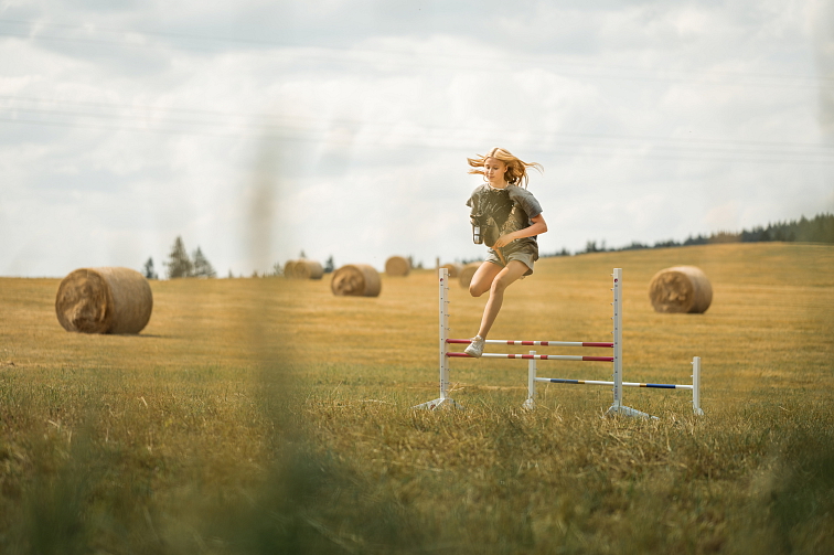 Hobby Horse Sisi s černou ohlávkou