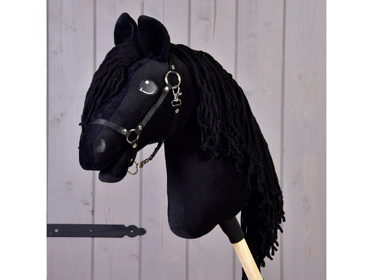 Hobby Horse Mahal s černou ohlávkou