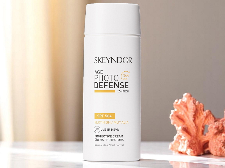 Age Photo Defense - Protective Cream - Ochranný krém SPF50+ Normální pleť 75ml