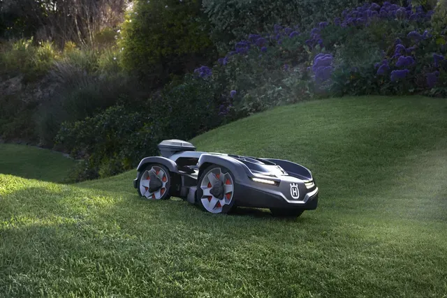 Husqvarna Automower® 435X AWD NERA