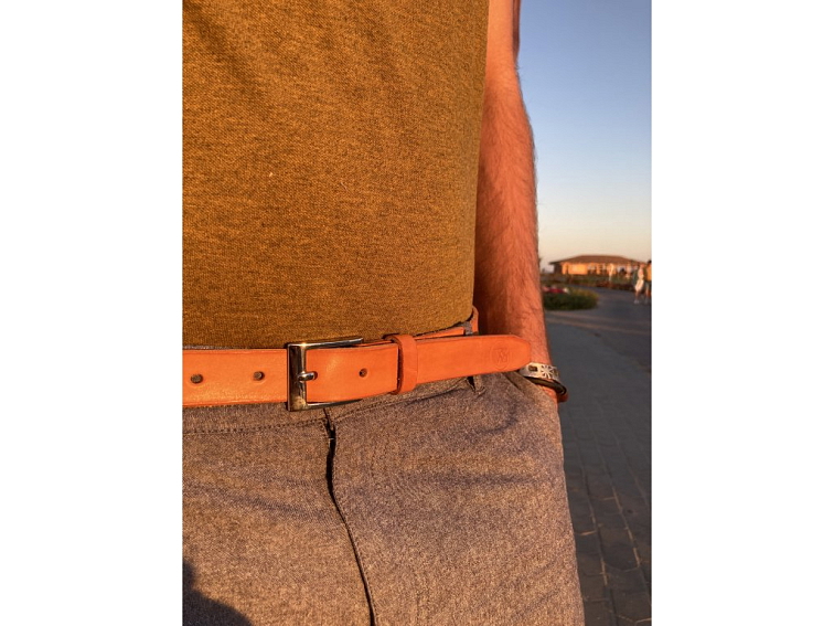 Novinka: kožené pásky s mosaznou sponou