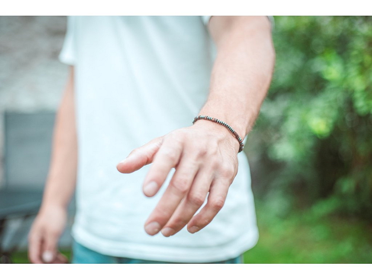 Armband mit eigener Morsecode-Botschaft