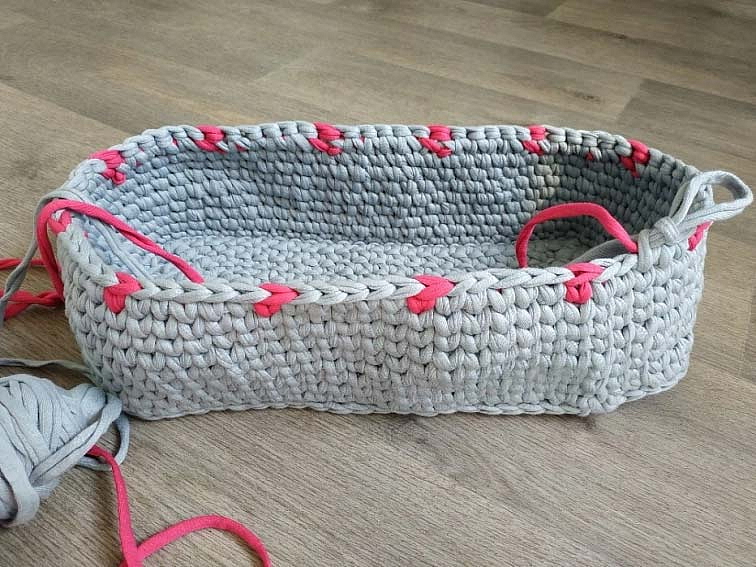 Háčkovaná Zigzag taška