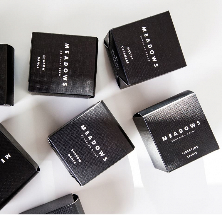 Meadows luxusní vonná svíčka Libertine Spirit mini 80g 1KS