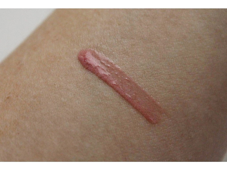 Lesk na Rty INSTANT SHINE 02 Romantic Date